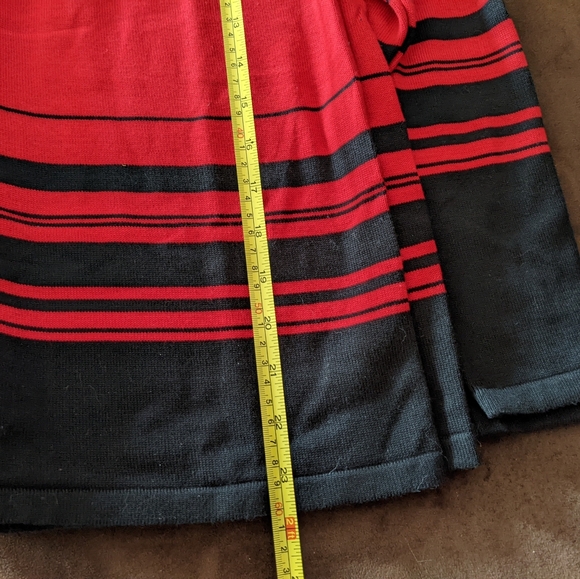 Pretty sweater - Picture 9 of 9